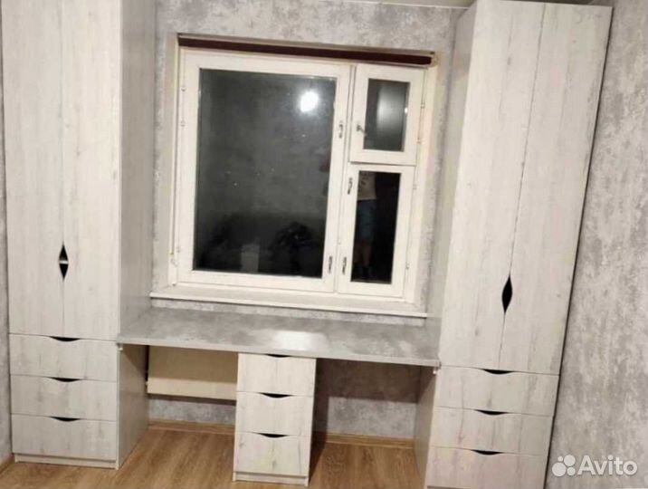 Рабочая зона у окна