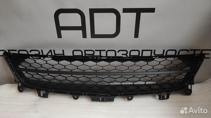 Решетка бампера Mazda 6 GH рестайлинг 2010-2012