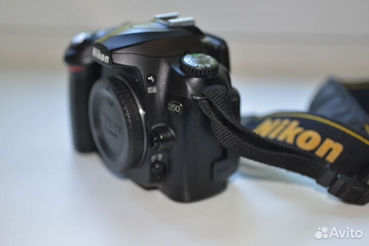 Зеркальный фотоаппарат Nikon D50 body