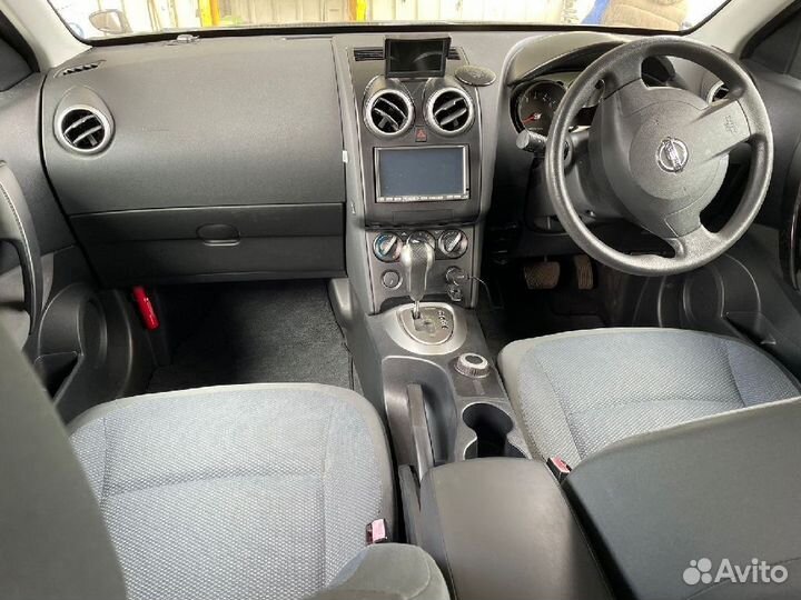 Шторка багажника на Nissan Dualis NJ10