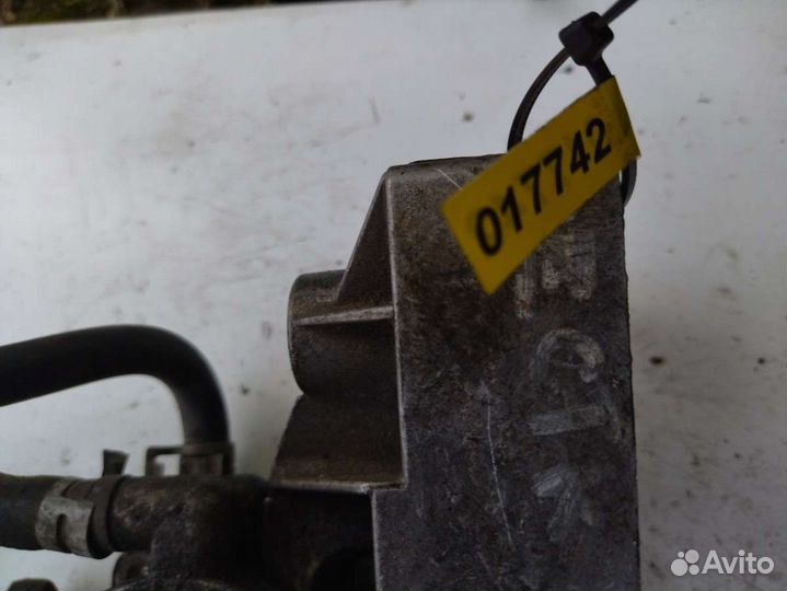 Дроссельная заслонка Opel Vectra B