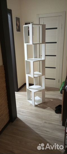 Стеллаж с полками