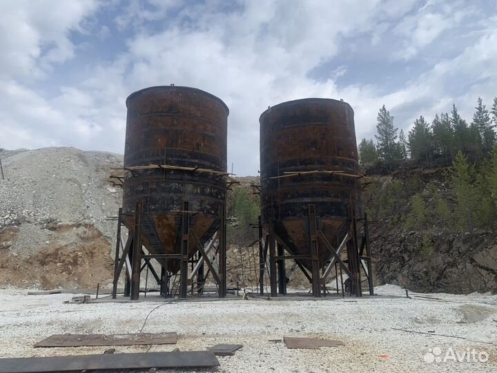 Цементный силос с монтажом