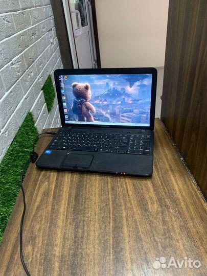 Мощный Toshiba core i5 /SSD256 /8GB/15.6/акб новый