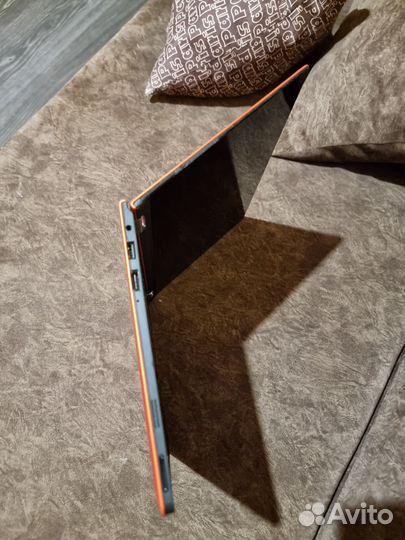 Ноутбук Lenovo ideapad yoga 11