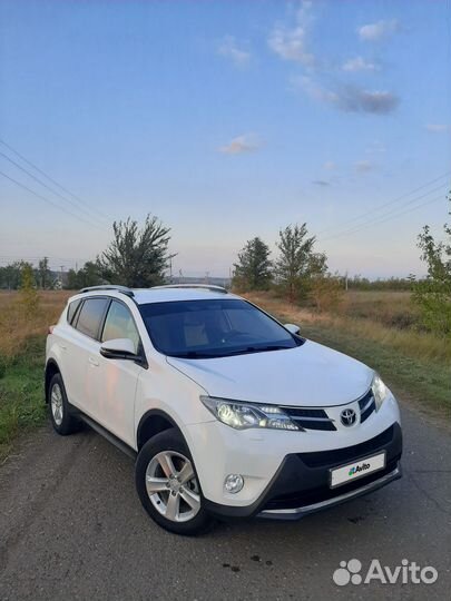 Toyota RAV4, 2014