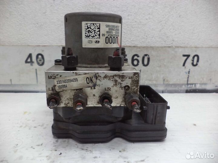 Блок ABS Kia Sorento 2 XM 589201U000