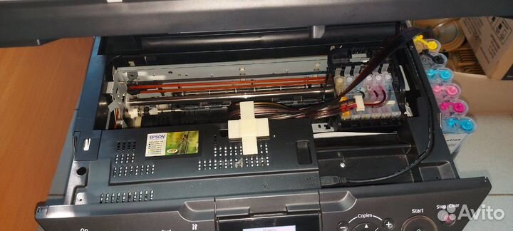 Цветной принтер Epson photo RX 690 на з/ч