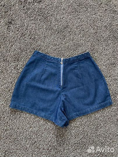 Джинсовые шорты с высокой посадкой