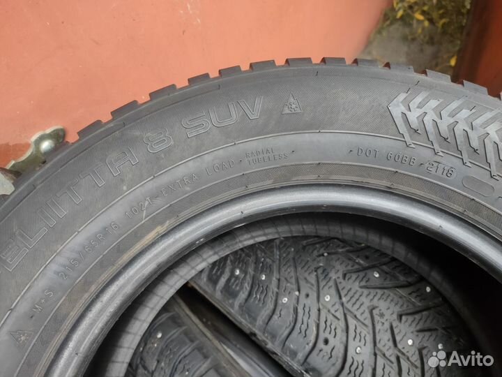 Nokian Tyres Hakkapeliitta 8 SUV 215/65 R16 102T