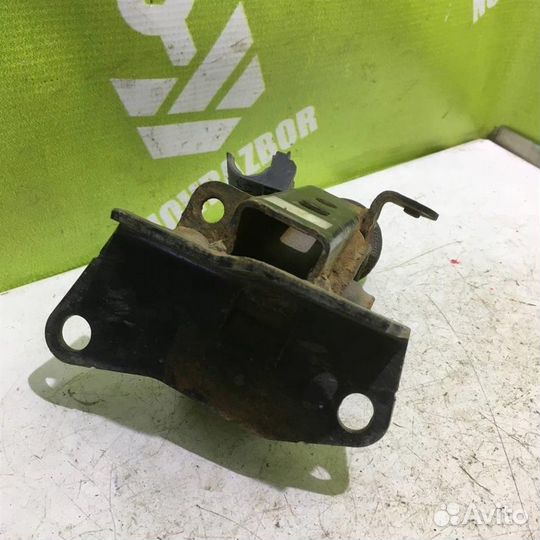 Опора кпп Тойота Королла Е120