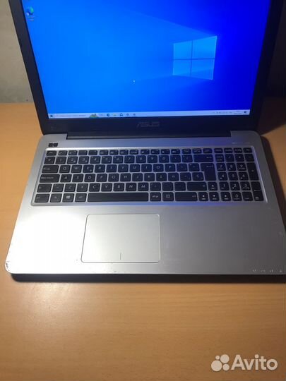 Asus x556u i7 6500u ssd200+1000gb/8gb nvidia 920m