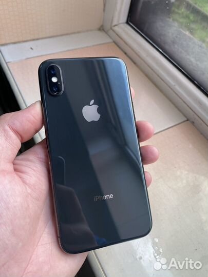 iPhone X, 64 ГБ