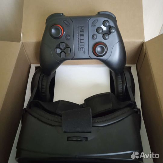 Виар очки с джойстиками