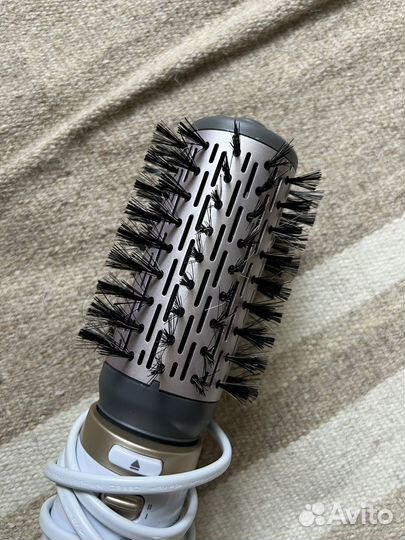 Фен-щетка Philips HP8664/00