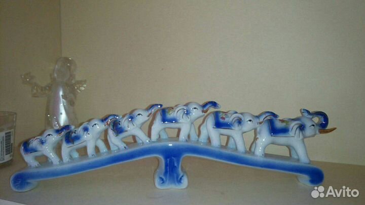 Статуэтки слонов в ассортименте