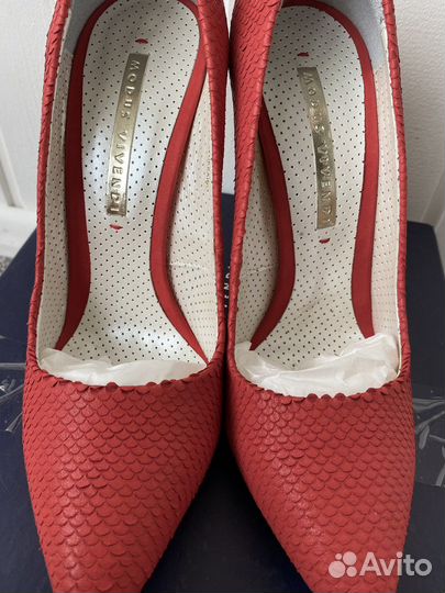 Туфли 39 размер новые