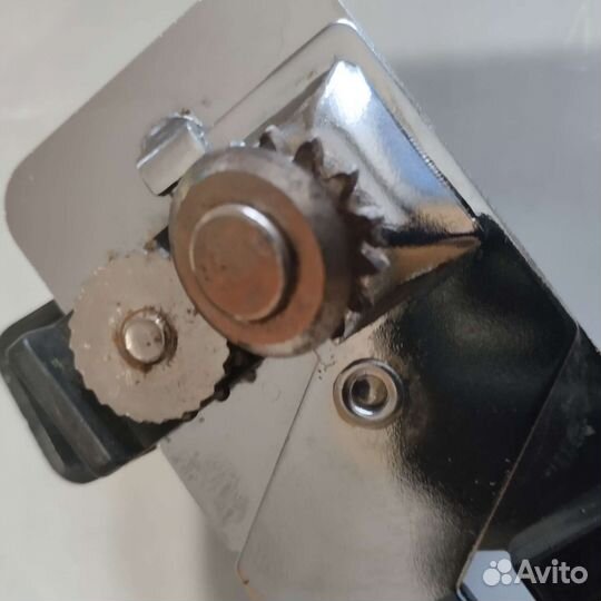 Приспособление для открытия консервов