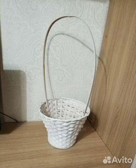 Корзинки для цветов и подарков