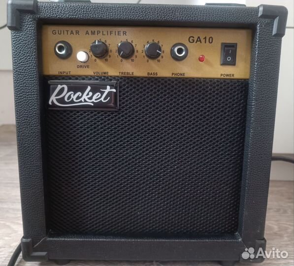 Гитарный комбоусилитель GA-10