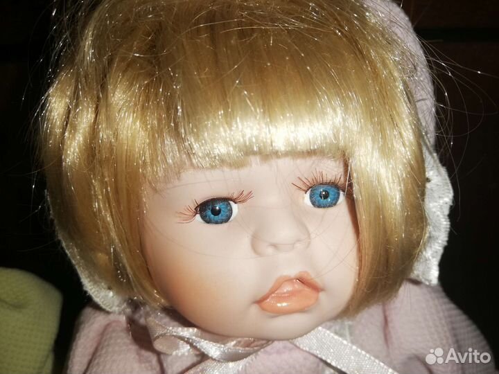 Куклы фарфоровые коллекционые