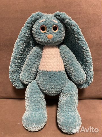 Вязанные игрушки Зайка