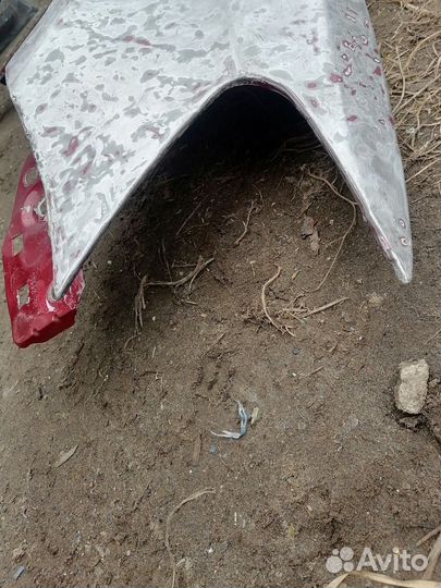 Крыло на Фольксваген Поло седан