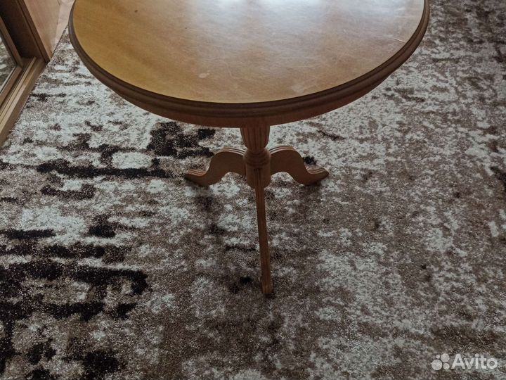Журнальный столик круглый бу