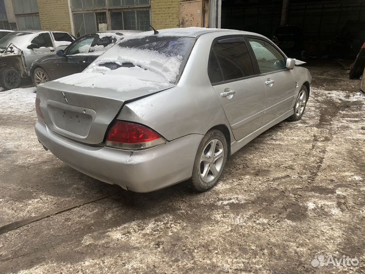 В полном разборе Mitsubishi Lancer 2005г 1.6 AT
