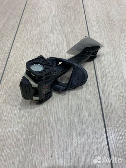 Ограничитель двери передний левый Bmw 320I F30