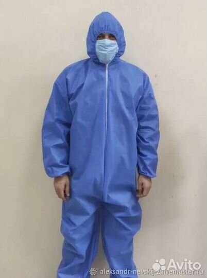 Защитный костюм