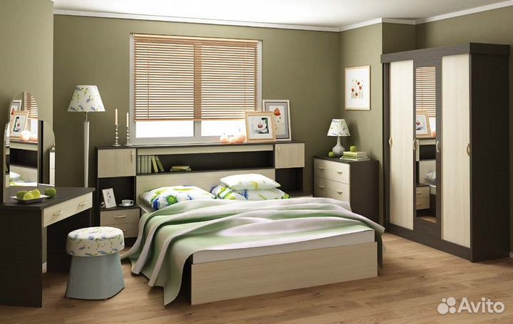 Спальный гарнитур