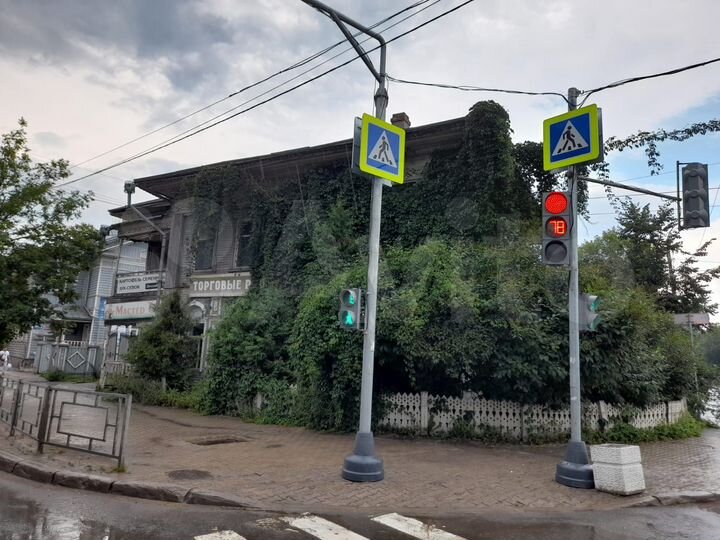 Здание, 400 м²