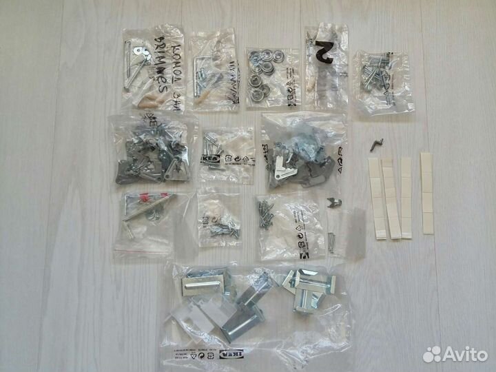 Новые крепления IKEA шурупы, накладки, держатели