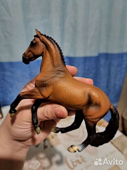 Лошадь Жеребец фигурка