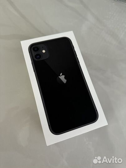 iPhone 11, 64 ГБ