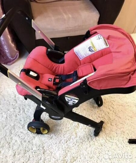 Детское автокресло Doona с базой Isofix