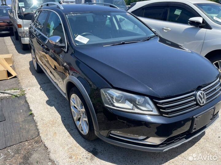 Петля двери задняя левая Vw Passat B7 alltrack 2.0