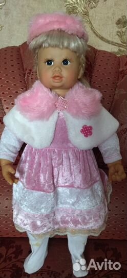 Продам интерактивную куклу