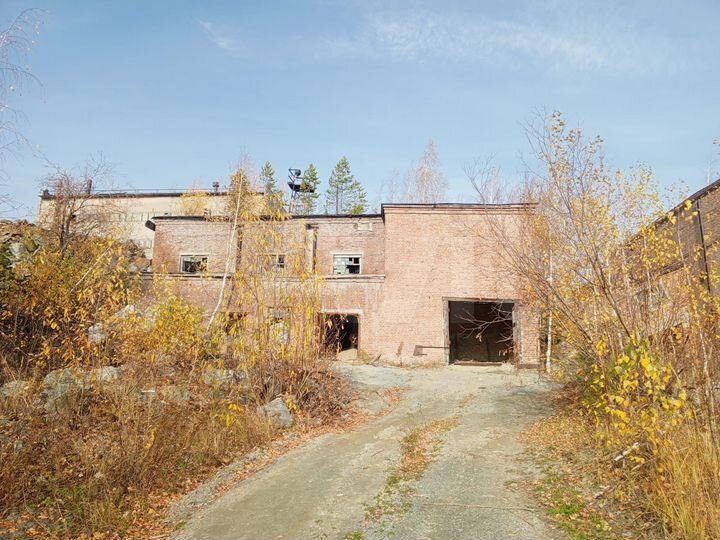 Производство, 2700 м²