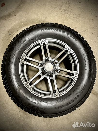 R17 Nokian Tyres Nordman 5 265/65, PCD 6x139.7 DIA 106.2