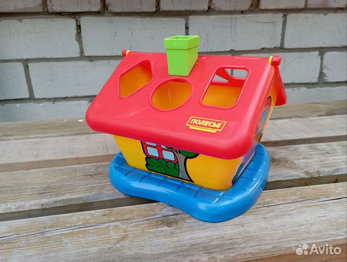 Детская развивающая игрушка