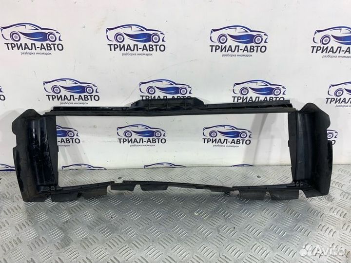 Воздуховод радиатора Land Rover Freelander 2