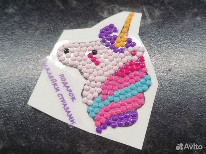 Наклейка для чехла