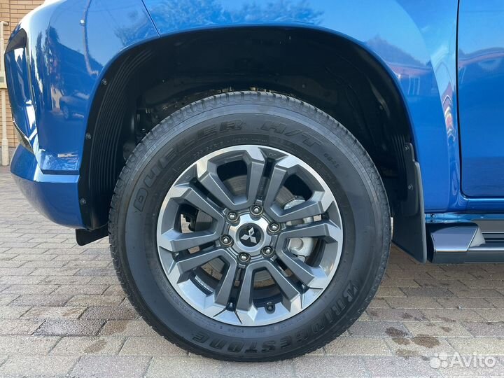 Mitsubishi L200 2.4 AT, 2022, 9 100 км