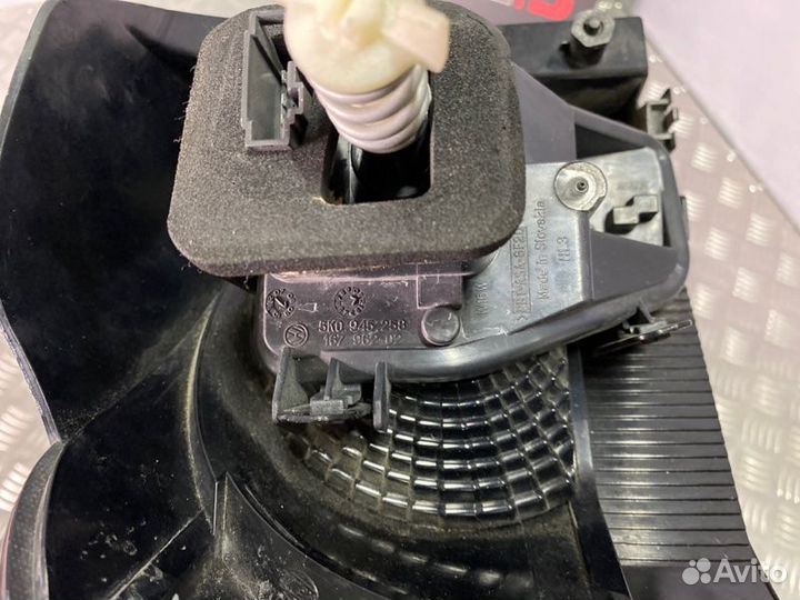 Стоп-сигнал задний правый Volkswagen Golf 6