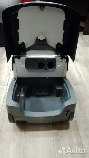 Bosch BWD41720 Пылесос AquaWash