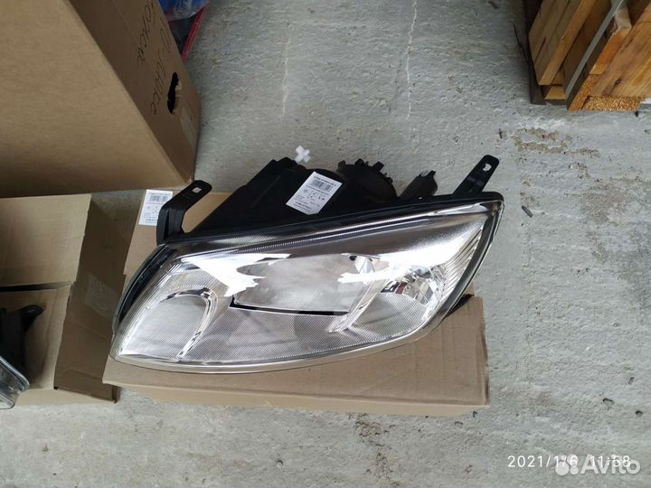 Передние Фары на Лада Гранта Питерские