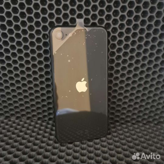Корпус iPhone SE2020 черный