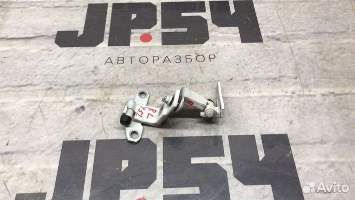 Петля двери задняя левая Infiniti M37 Y51 3.7 (Б)